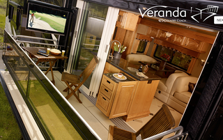 Illustration for article titled Motor Home With Motorized Balcony as American as Apple Pie
